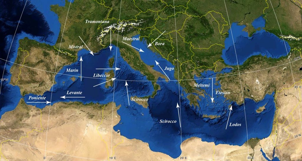 Mittelmeer mit Beschriftung der wichtigsten Winde - Luftaufnahme